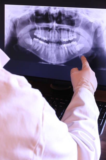 Best Emergency Treatment for Toothache in Tower Lakes, IL